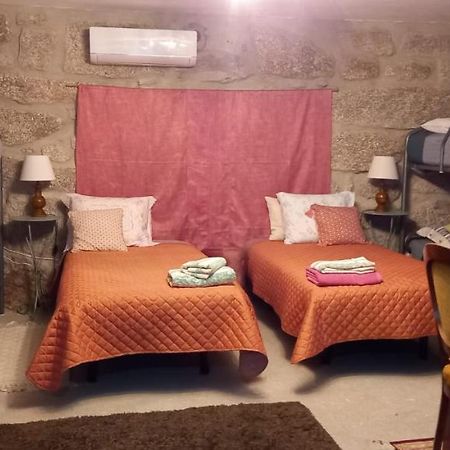 Albergue De Moes - Casa Do Ladrilho ภายนอก รูปภาพ