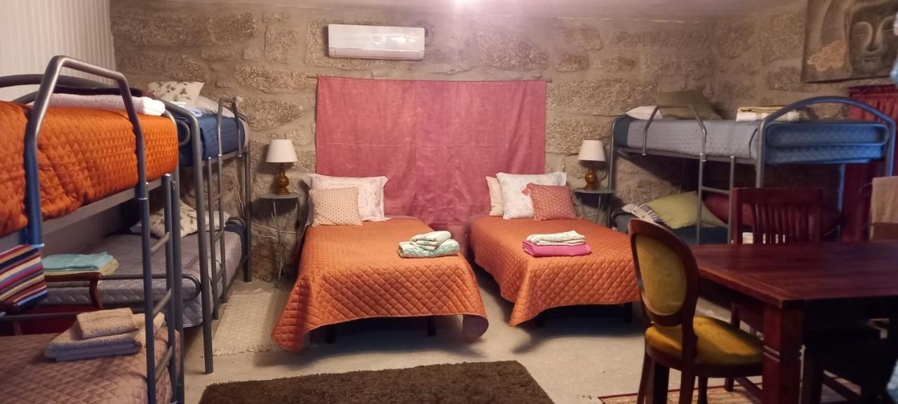 Albergue De Moes - Casa Do Ladrilho ภายนอก รูปภาพ